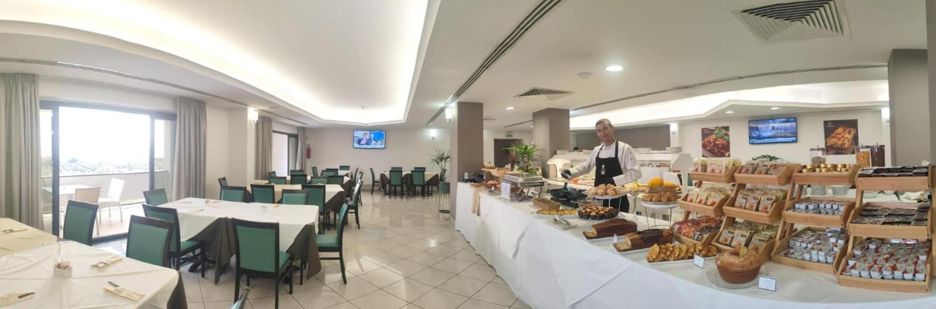 Park Mirabeau Hotel 4*