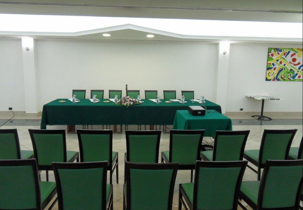 Park Mirabeau Hotel 4*
